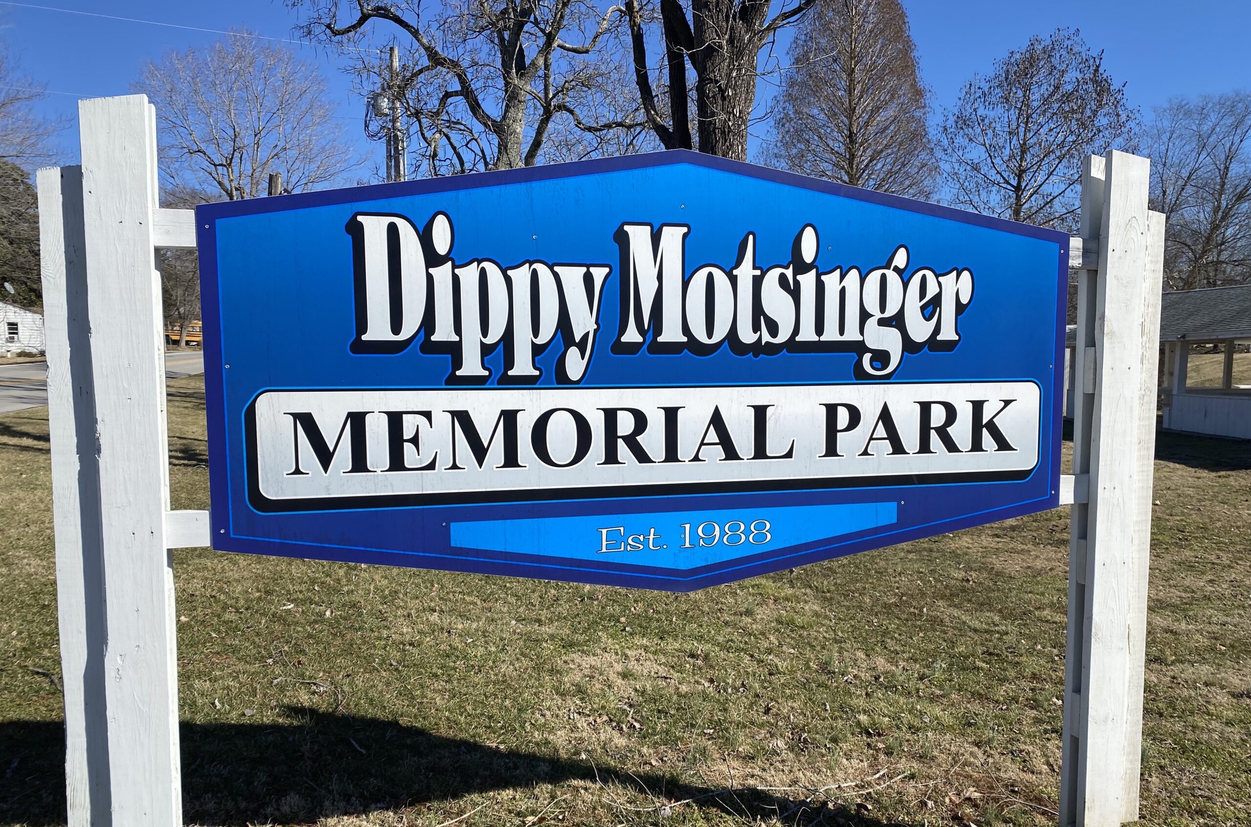 dippy-motsinger-memorial-park-sign-creal-springs-illinois