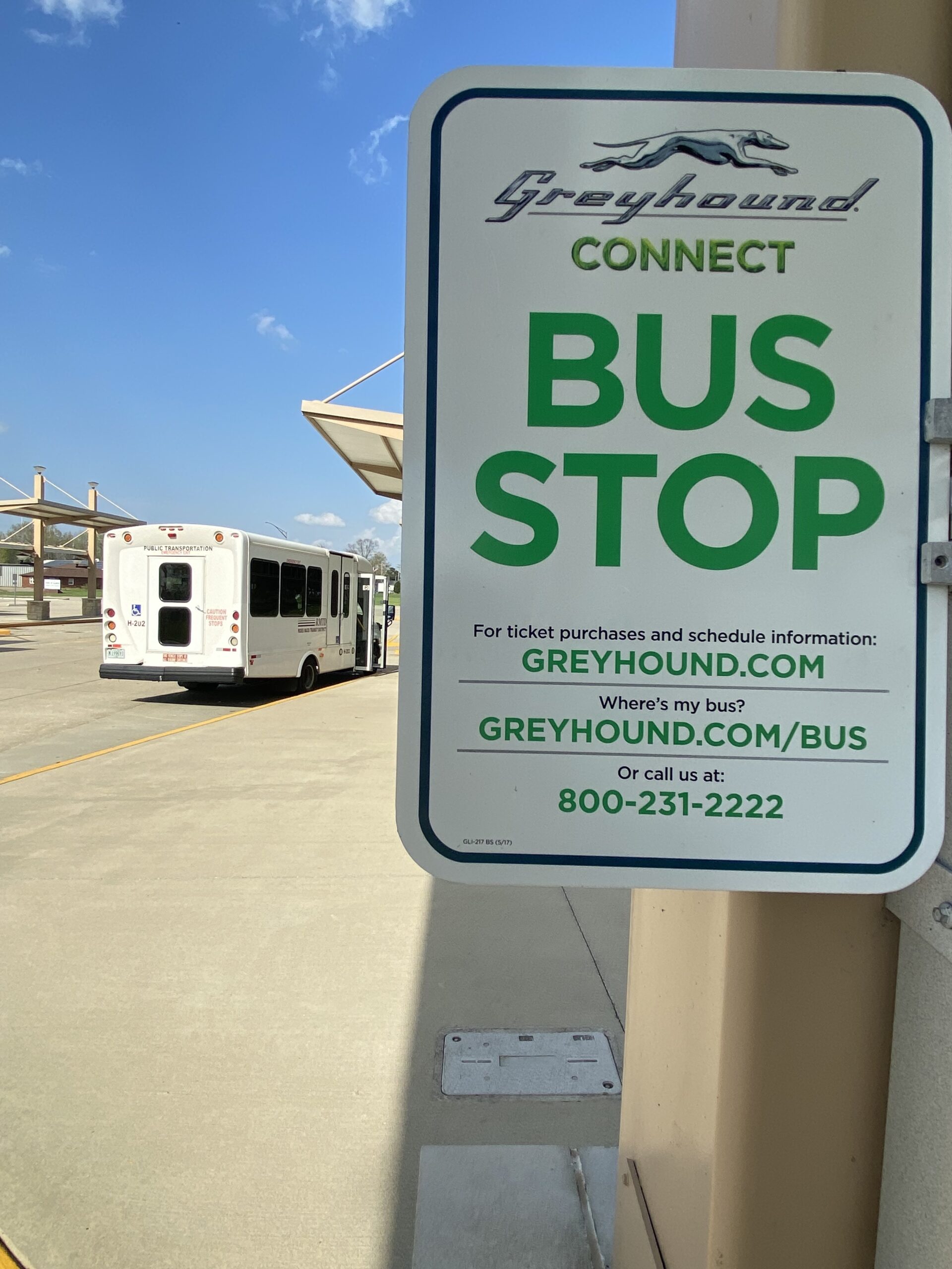 rrmtd-park-and-ride-transfer-center-greyhound-bus-marion-illinois