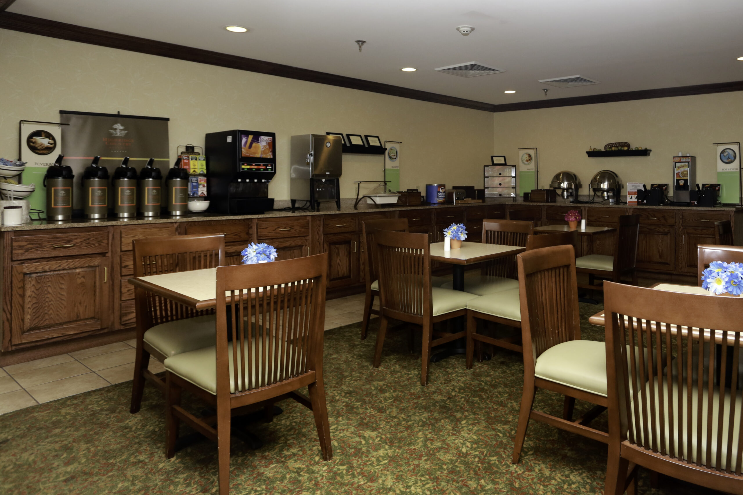country-inn-and-suites-breakfast-marion-illinois