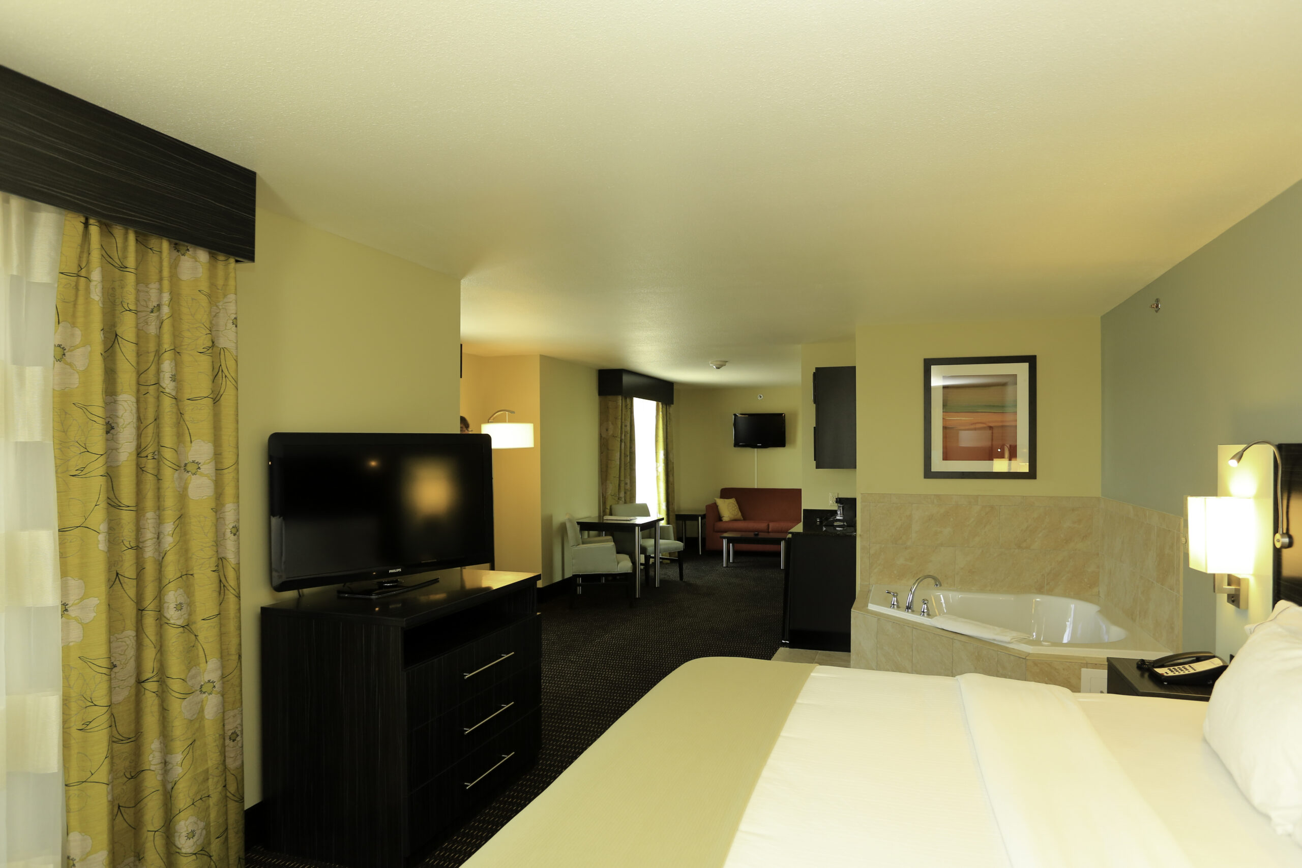 holiday-inn-express-suite-marion-illinois