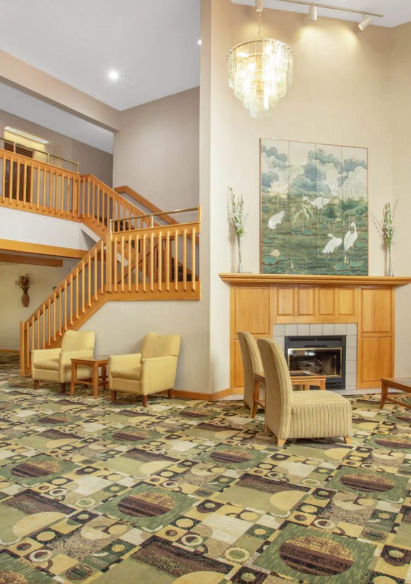 Baymont Inn & Suites lobby