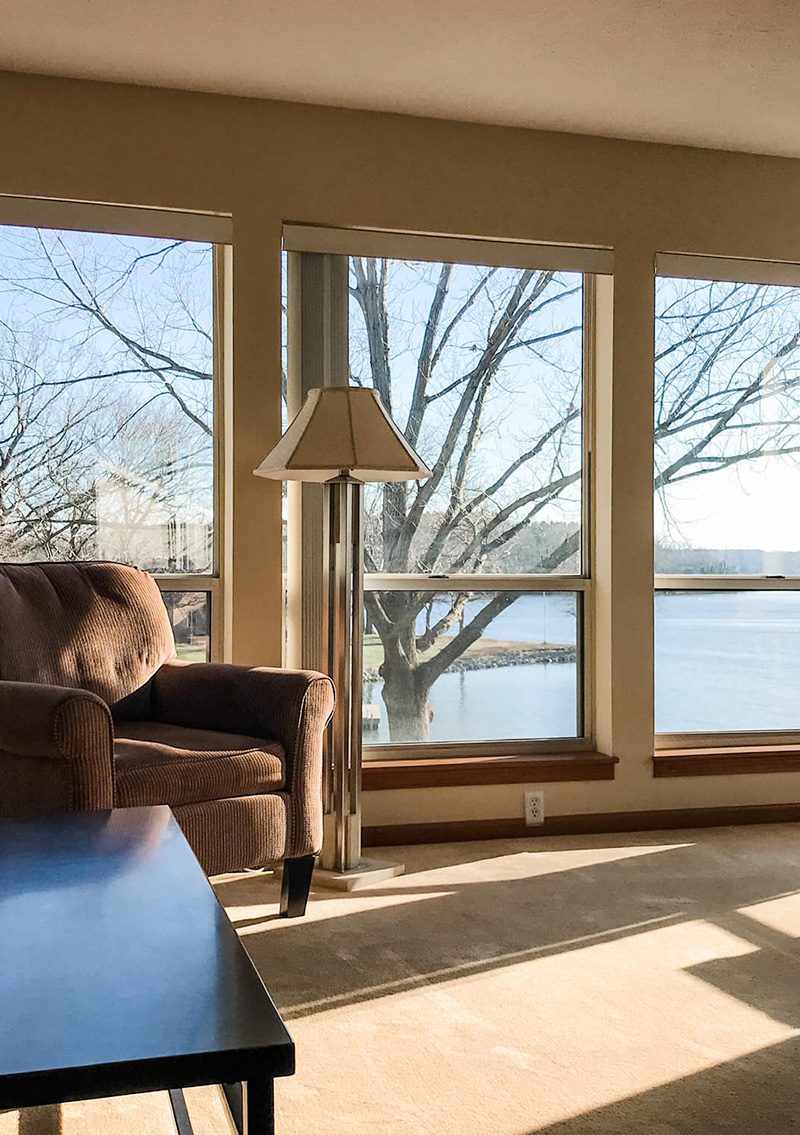 The Lookout at the Lake living room overlooking lake