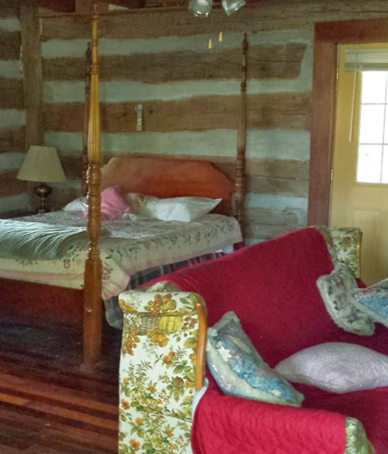 bed at Old Squat Inn cabin