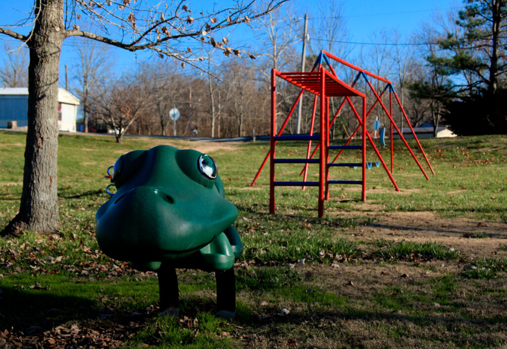 Dippy Motsinger Memorial Park visitSI