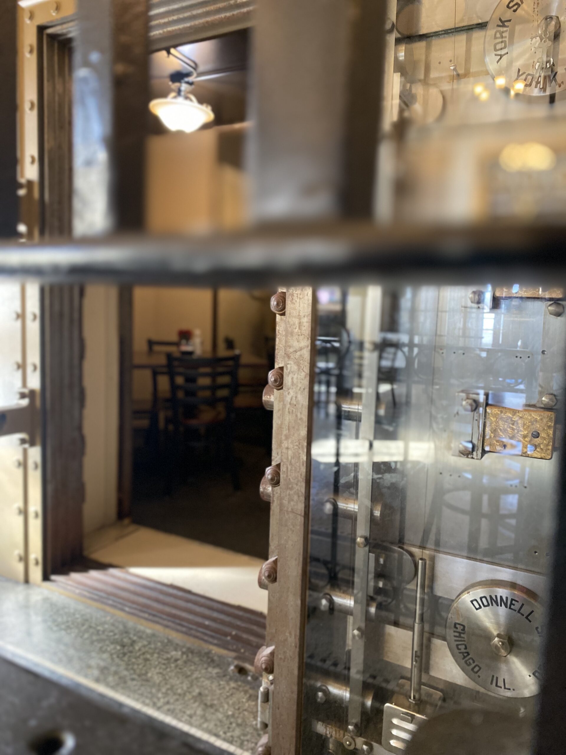 vault-cafe-square-downtown-marion-illinois