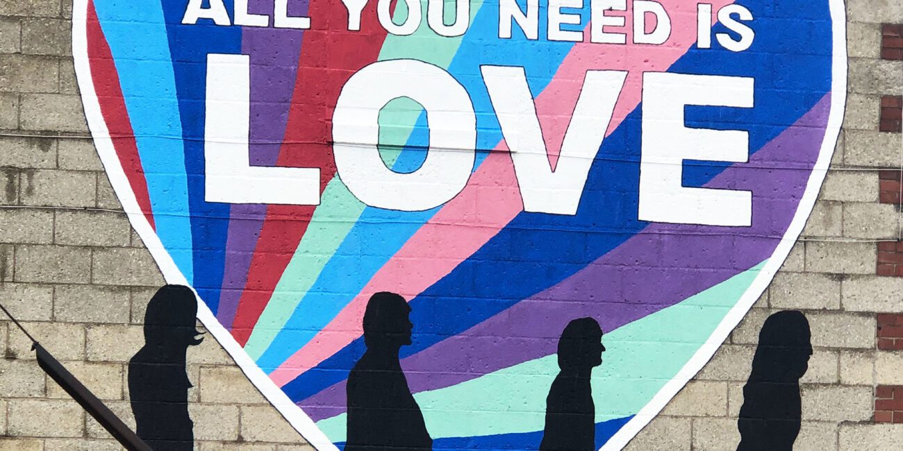 all-you-need-is-love-mural-marion-illinois