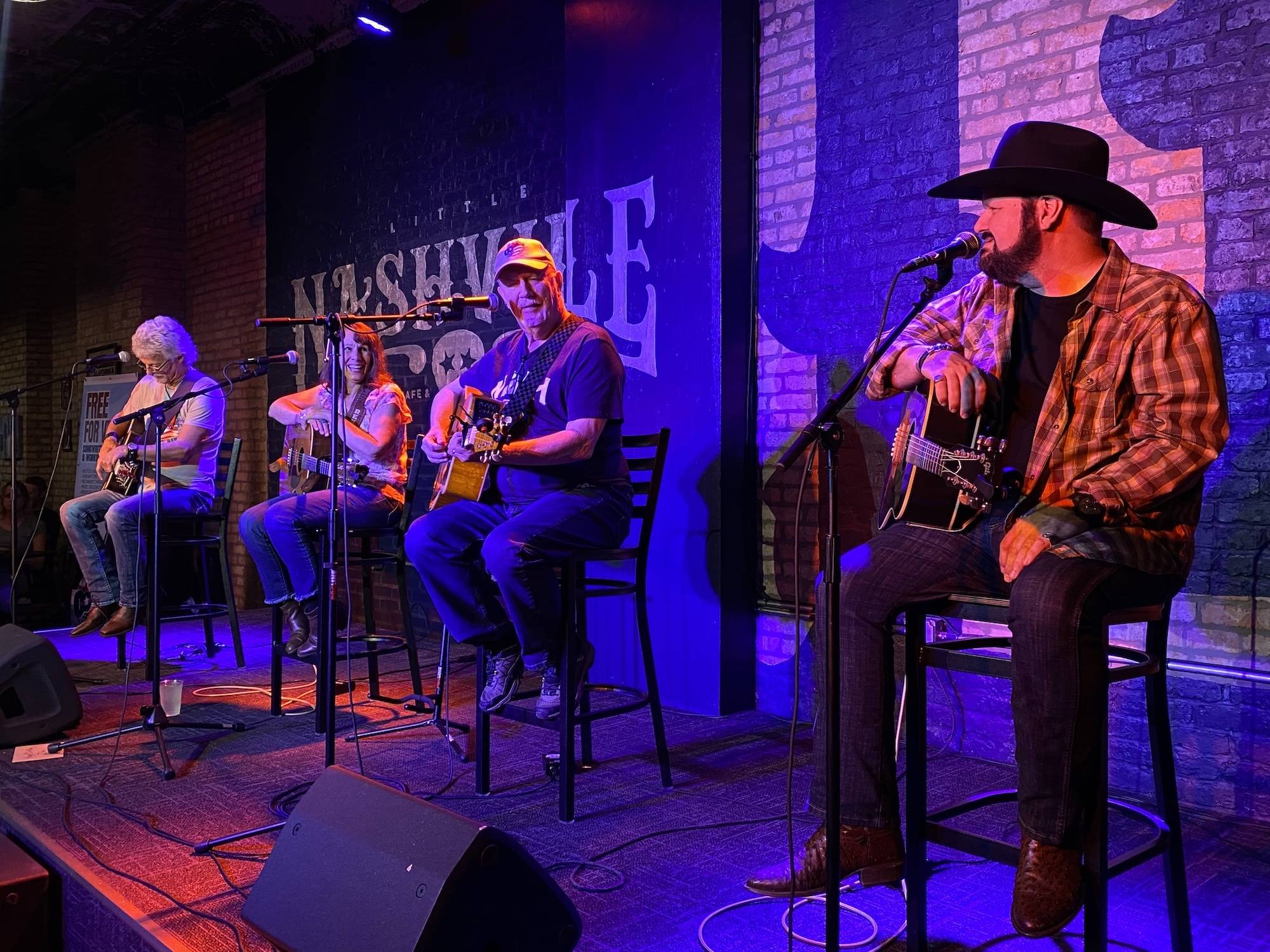 freedom-sings-usa-little-nashville-cafe-marion-southern-illinois