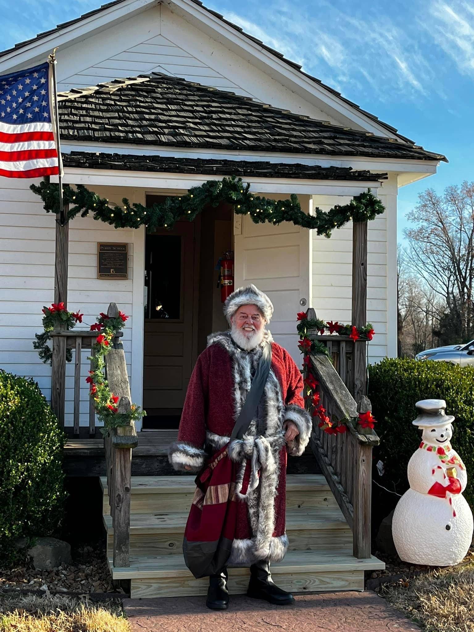 christmas-stroll-harrison-bruce-historical-village-carterville-illinois