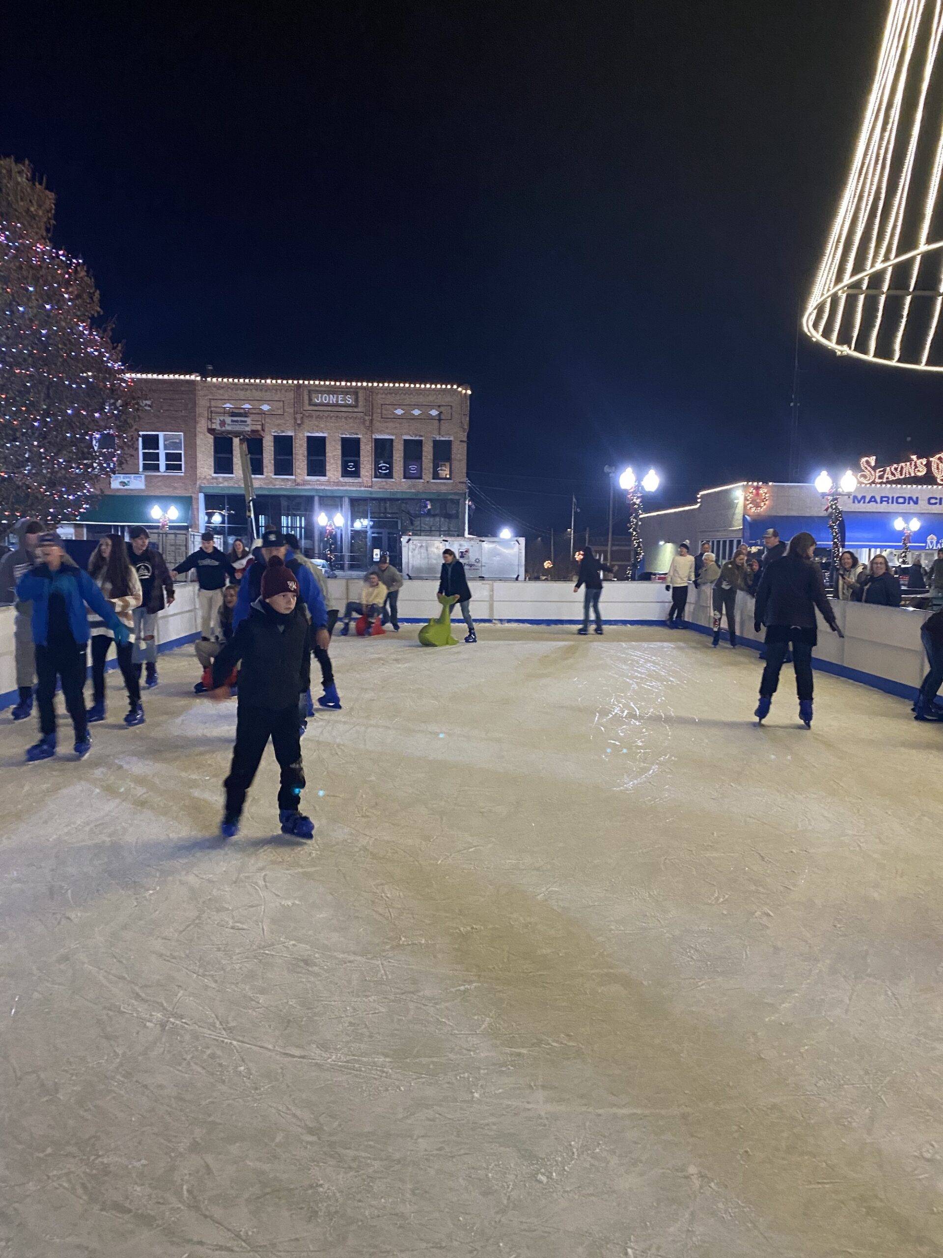 ice-skating-tower-square-plaza-marion-southern-illinois