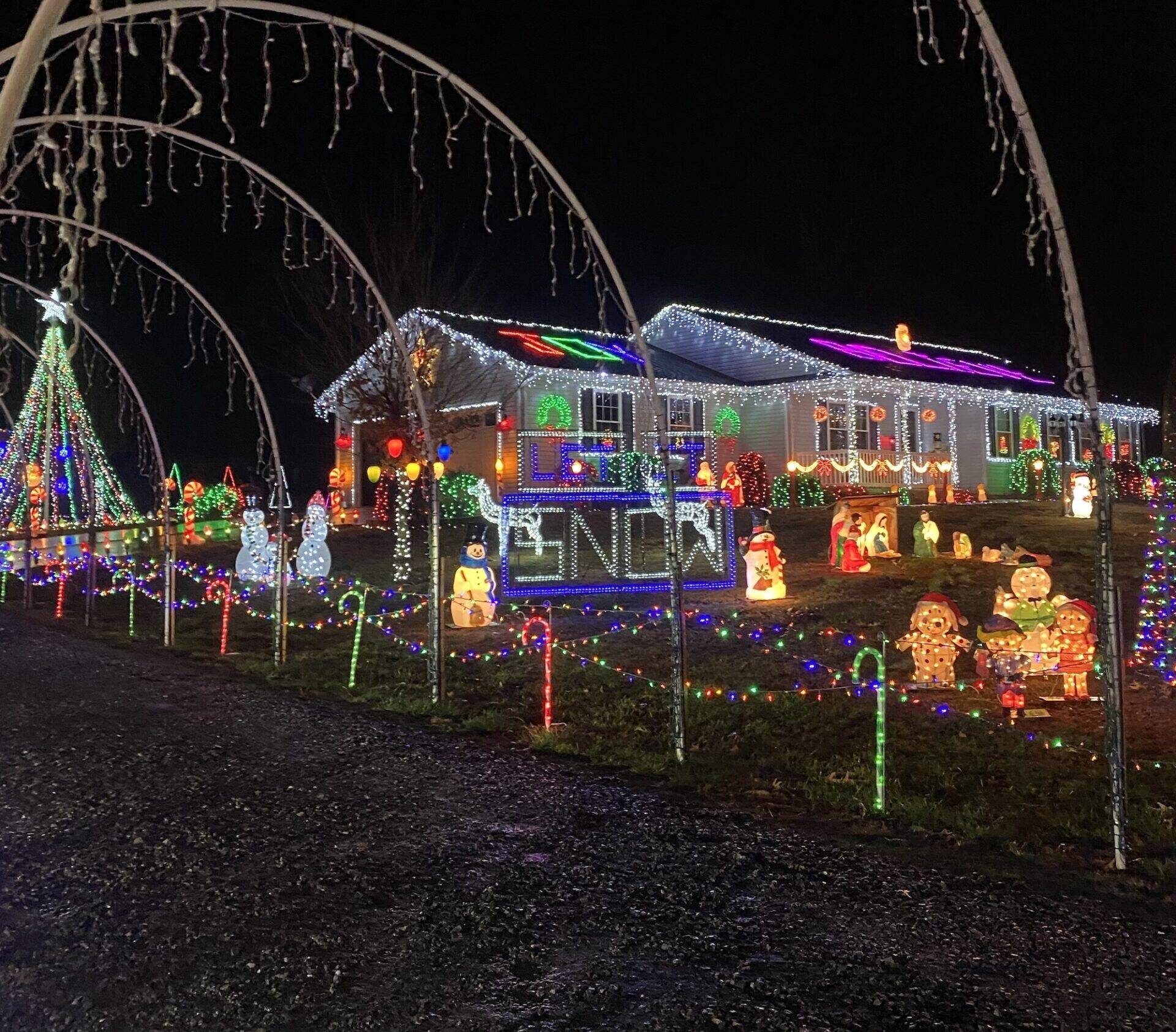 yost-family-lights-marion-illinois