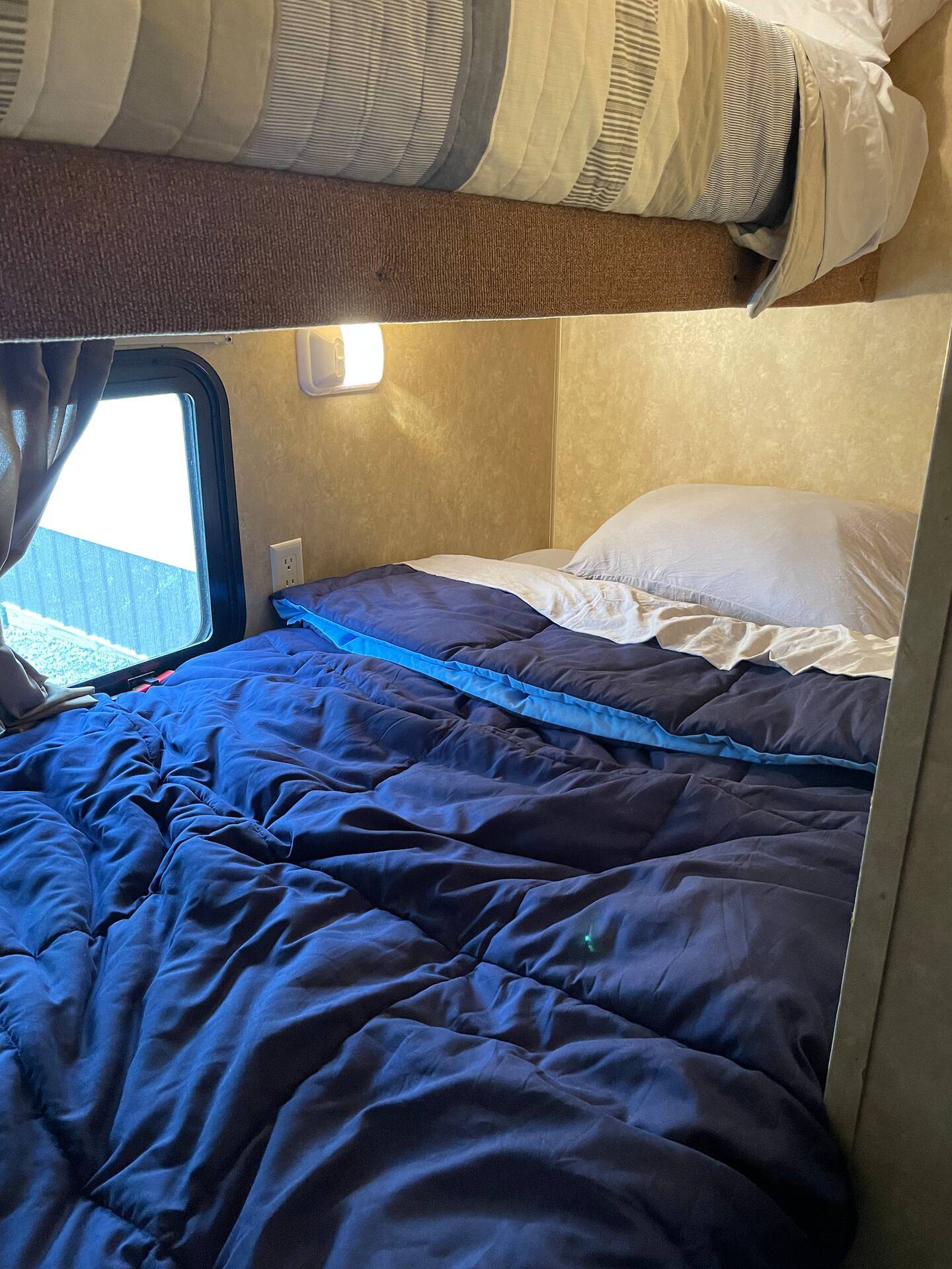 cozy-camper-creal-springs-southern-illinois