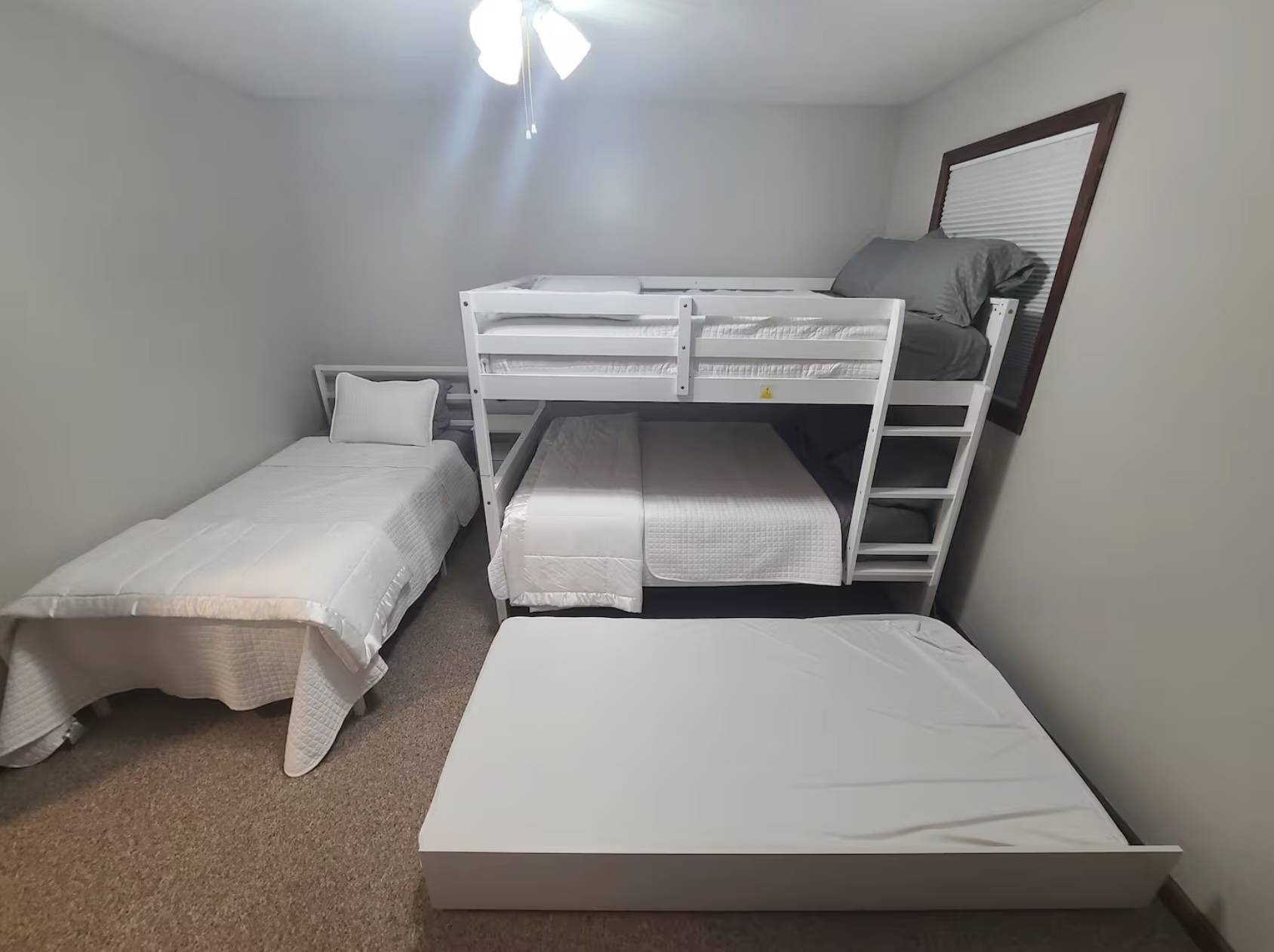 the-refuge-bedroom-carterville-southern-illinois